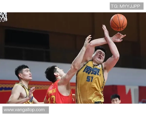 深圳篮球队的蜕变之旅探索城市联赛中的新机遇与挑战