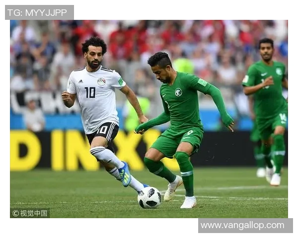 深圳足球队在亚运会上的耐力表现值得称赞展现了团队精神与拼搏精神的完美结合